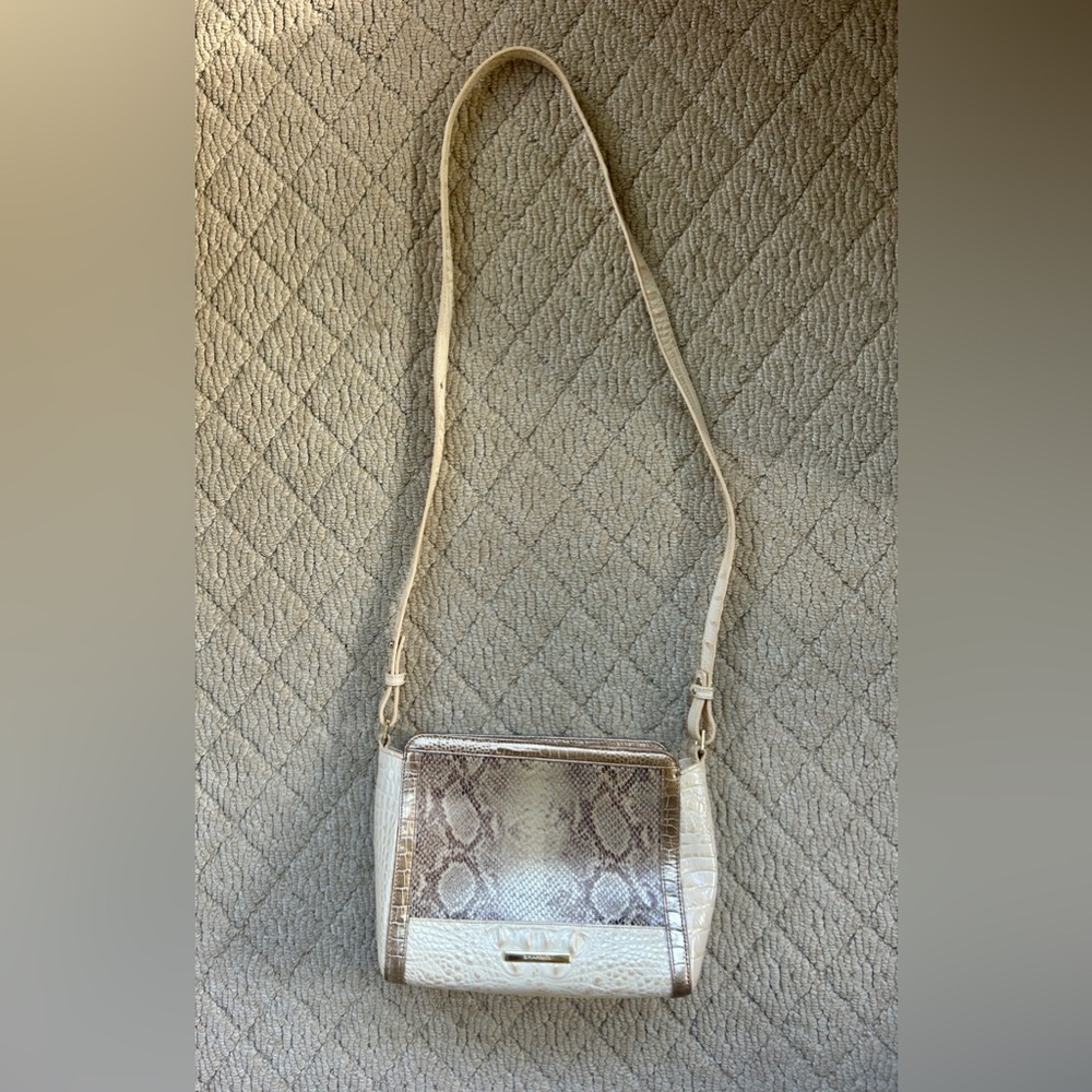 Brahmin Cream and Gold Crossbody Bag - Picture 2 of 5